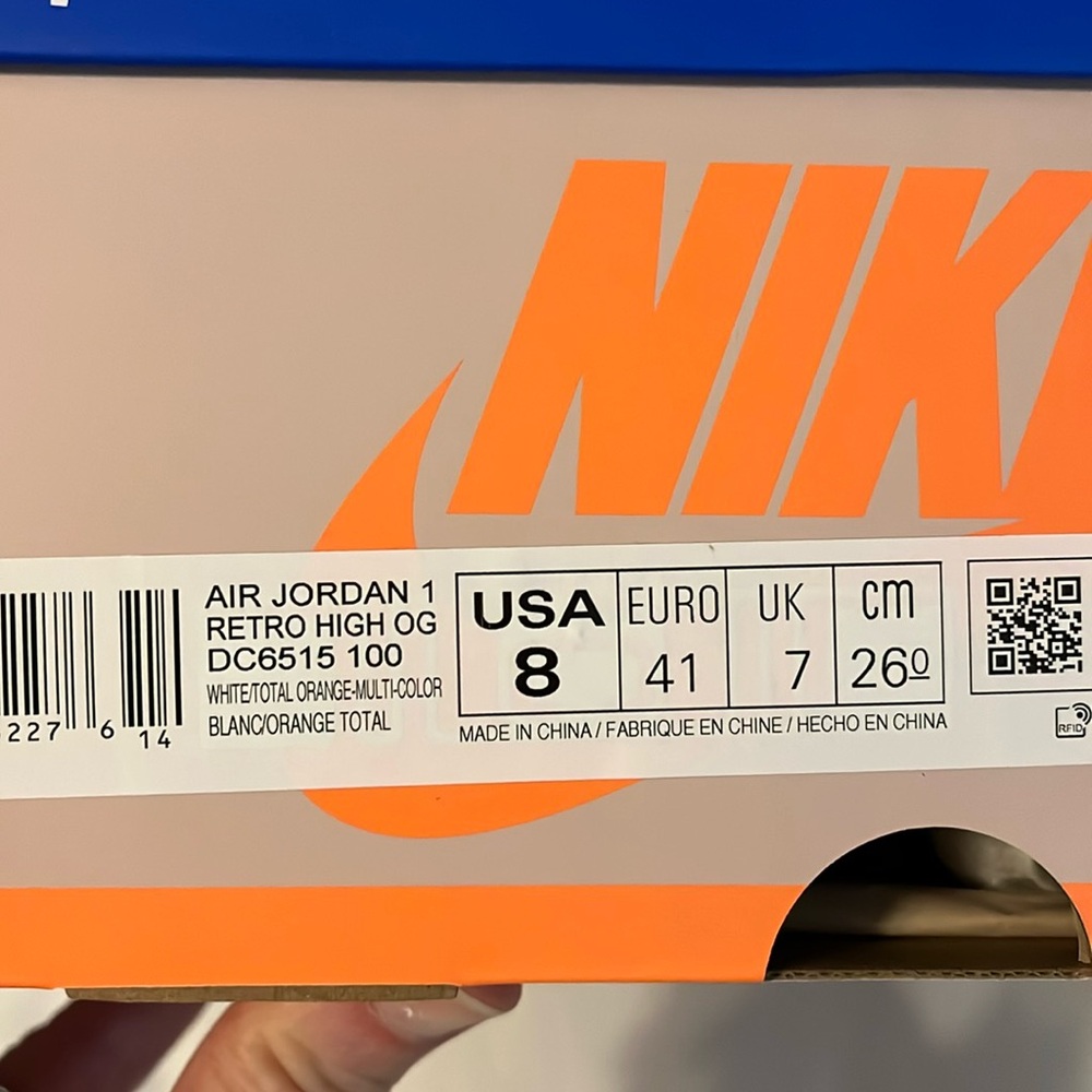 Air Jordan 1 Retro High OG DC6515 100. Size 8. - Picture 2 of 4